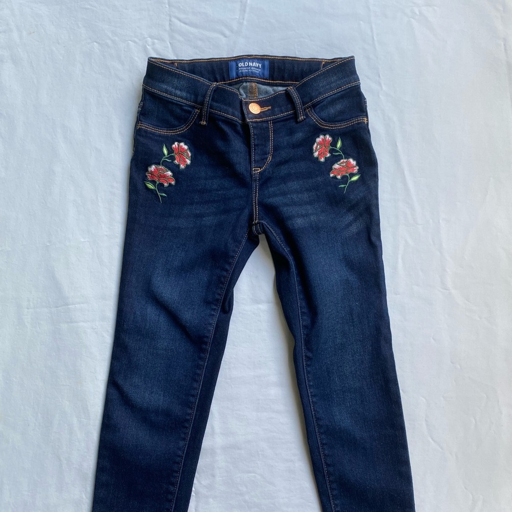 Old Navy Flower Embroidered Girls Jeggings 🌺🌱